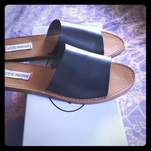 STEVE MADDEN sandals